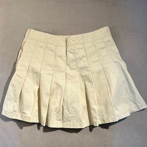 Brandy Melville Cream Denim Pleated Skirt Built In Shorts Side Zip Like New M